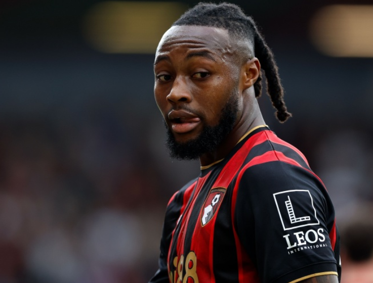 曼聯(lián)引援塞梅尼奧：堅(jiān)守薪資結(jié)構(gòu)，競(jìng)爭(zhēng)態(tài)勢(shì)復(fù)雜